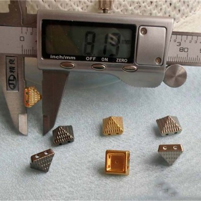 F1058 Pyramid ABS Sew Spikes 10.5mm 1000pcs/bag